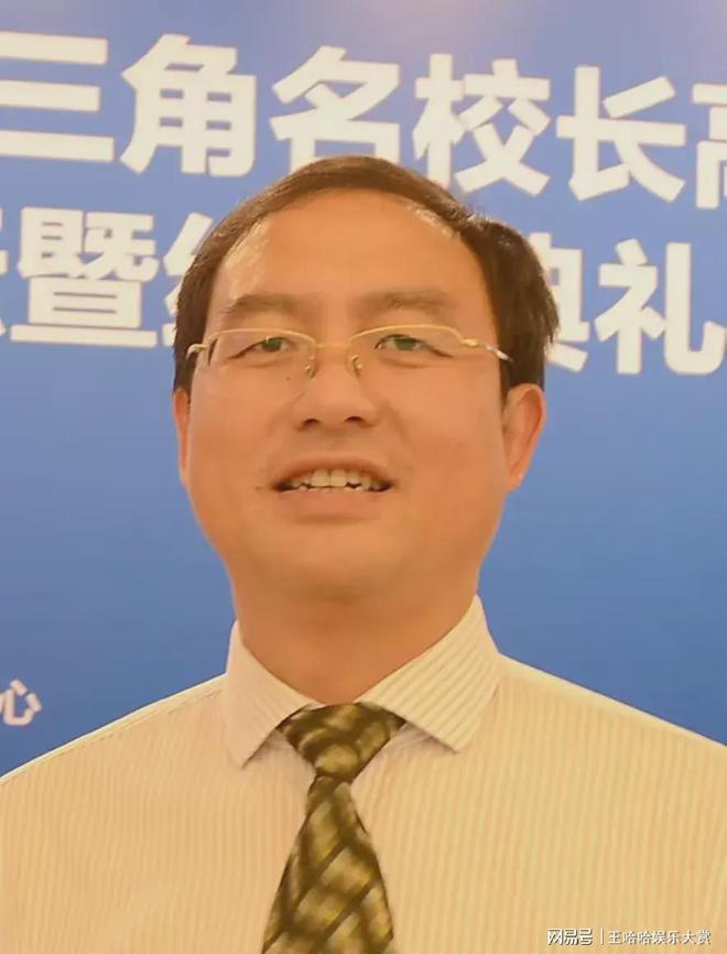 最新院長(zhǎng),最新院長(zhǎng)，引領(lǐng)變革，塑造未來的教育先鋒