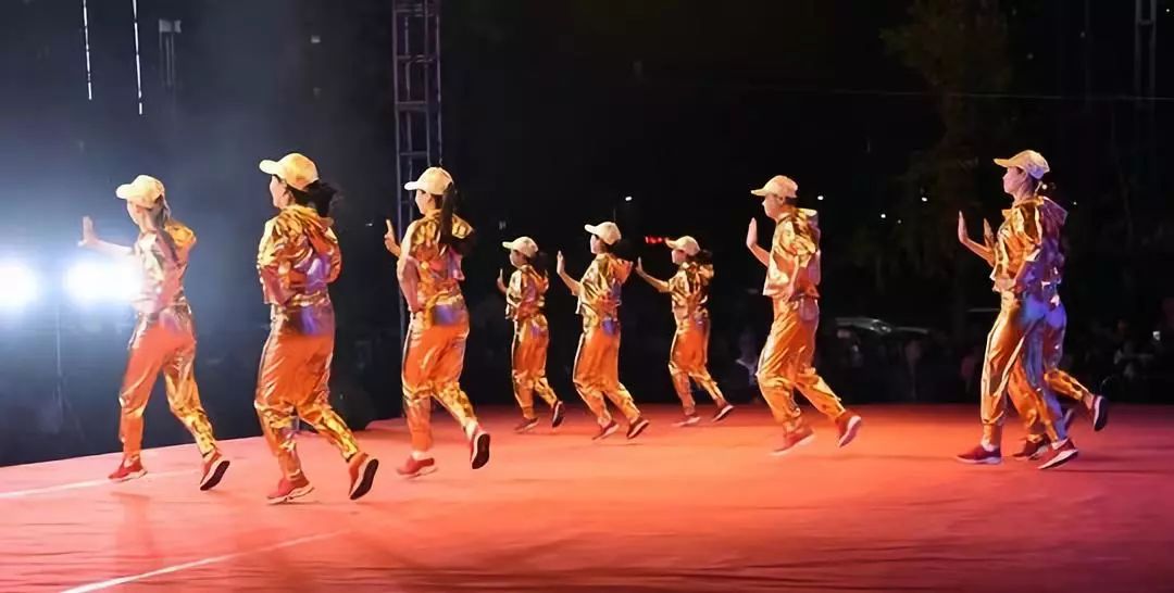 最新曳舞曲,最新曳舞曲，躍動(dòng)潮流與文化的融合