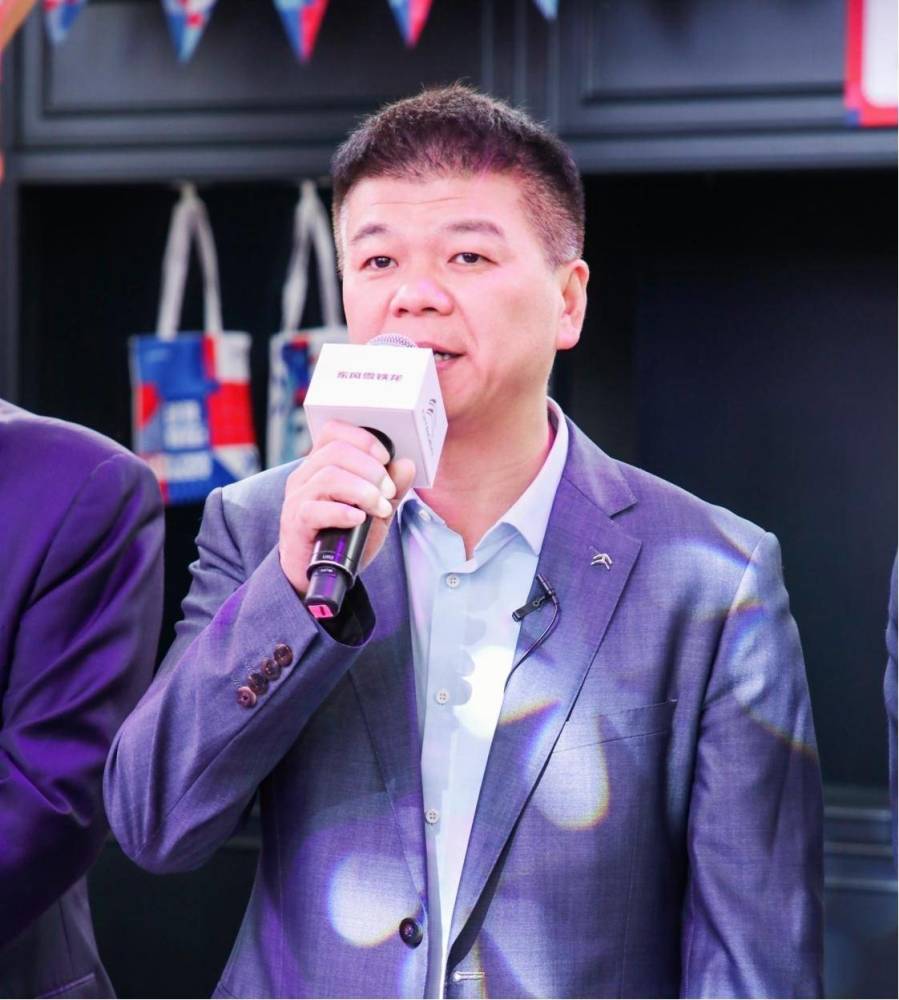 最新火爆劇,最新火爆劇，引領(lǐng)潮流的視聽盛宴